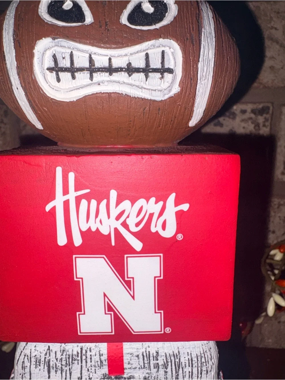 Nebraska Cornhuskers tiki totem